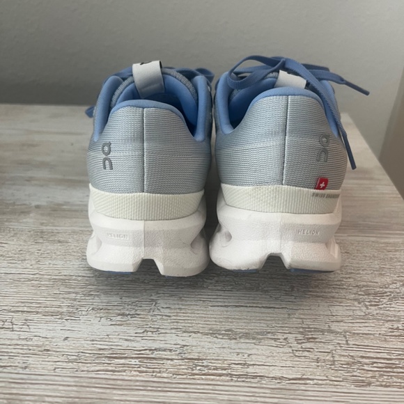 On Cloudsurfer Running Show - Picture 4 of 7